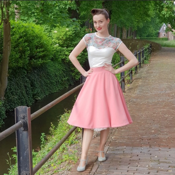 Steady Skirt - Picture 6 of 6